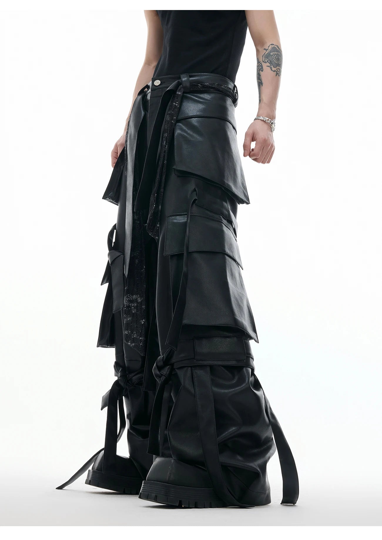 Mauroicardi Autumn Cool Long Baggy Black Pu Leather Wide Leg Cargo Pants Men Many Pockets Luxury Designer Emo Clothes Streetwear