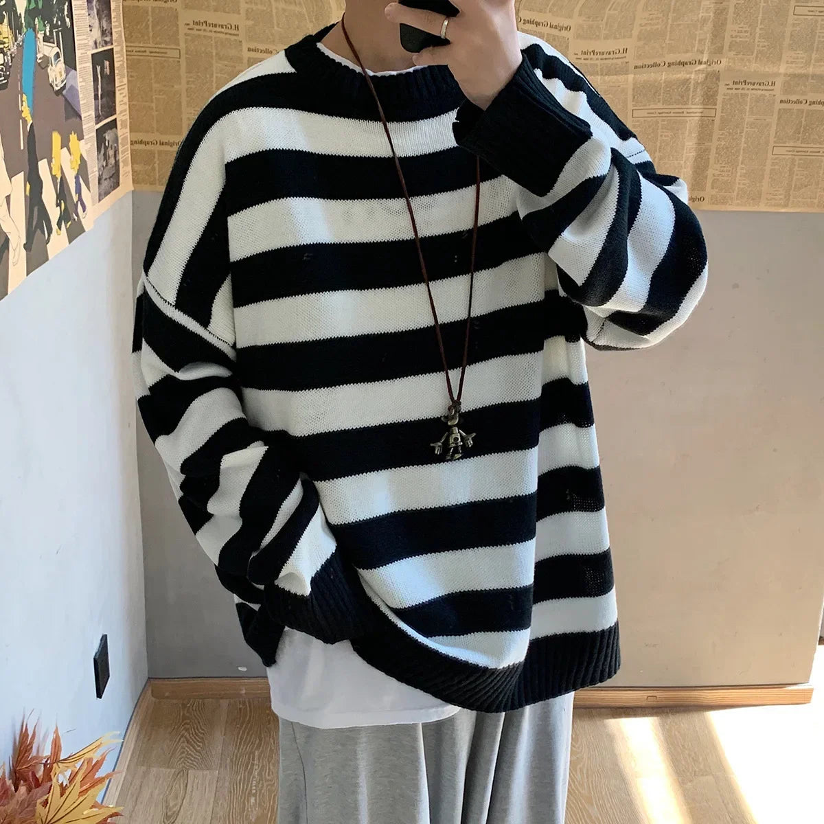 Classic Vintage Striped Sweater Men's Casual Japanese Trendy Red White Pullover Loose Round Neck Couple's Jumper Street Kintwear