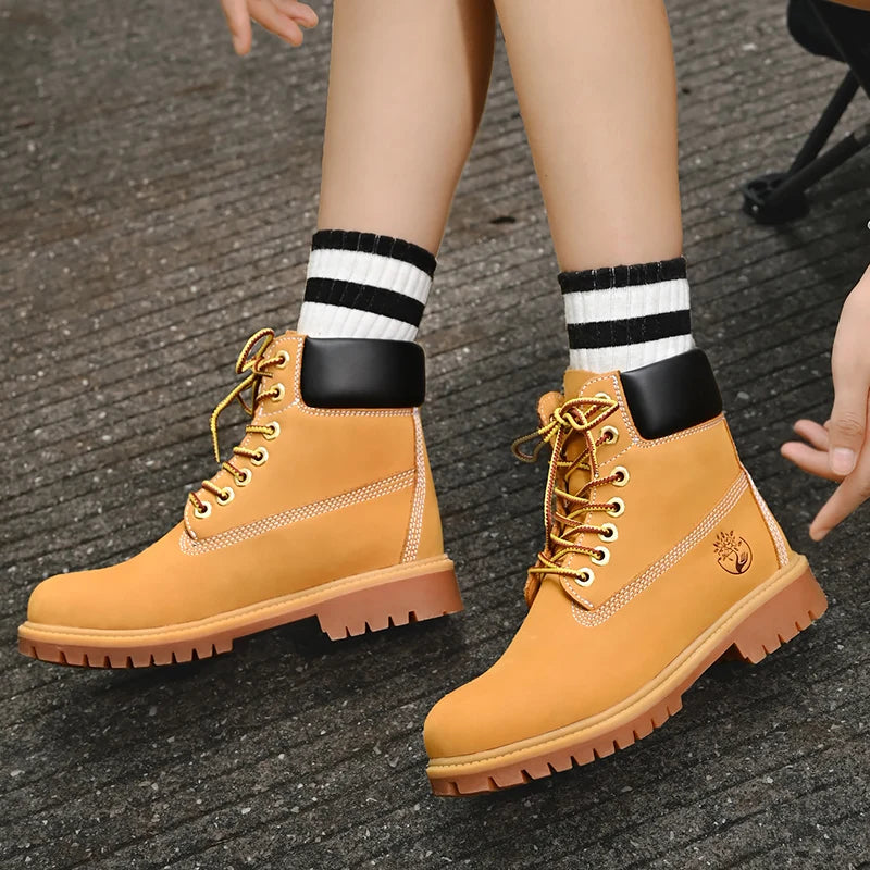 High Quality Mens Walking Shoes Fashion Outdoor Sports Leisure High Top Boots Winter Velvet Anti Slip Flat Lace Up Boots for Man