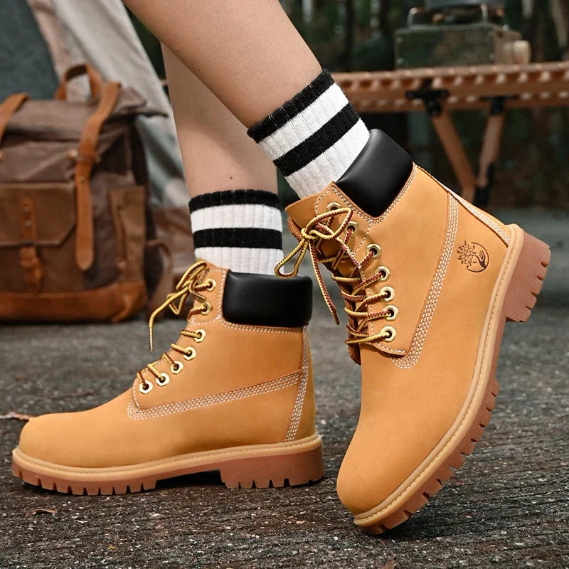 High Quality Mens Walking Shoes Fashion Outdoor Sports Leisure High Top Boots Winter Velvet Anti Slip Flat Lace Up Boots for Man