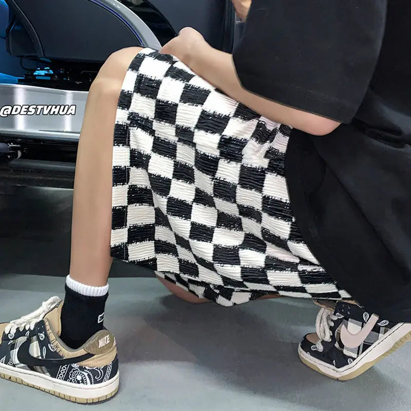 Men's New Style Breathable Straight Loose Casual Five-point Chessboard Ice Silk Shorts