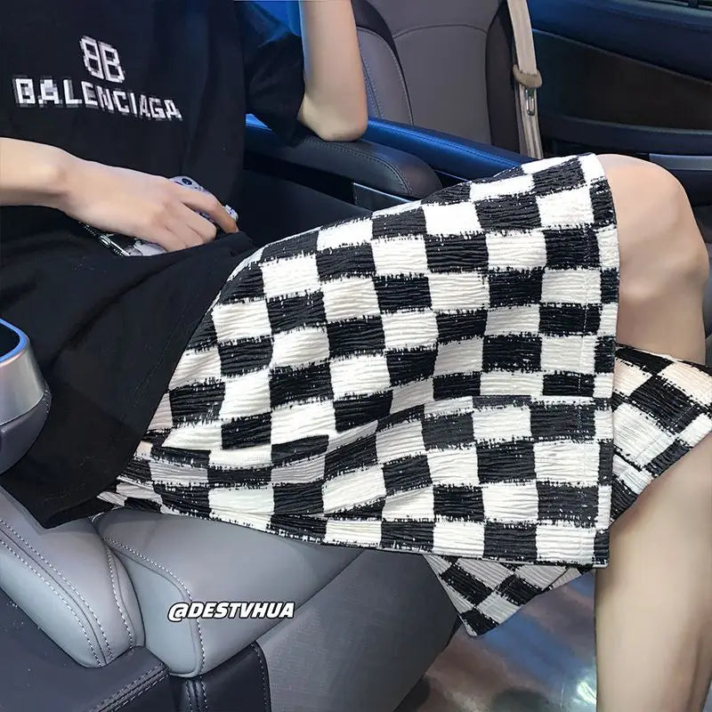 Men's New Style Breathable Straight Loose Casual Five-point Chessboard Ice Silk Shorts
