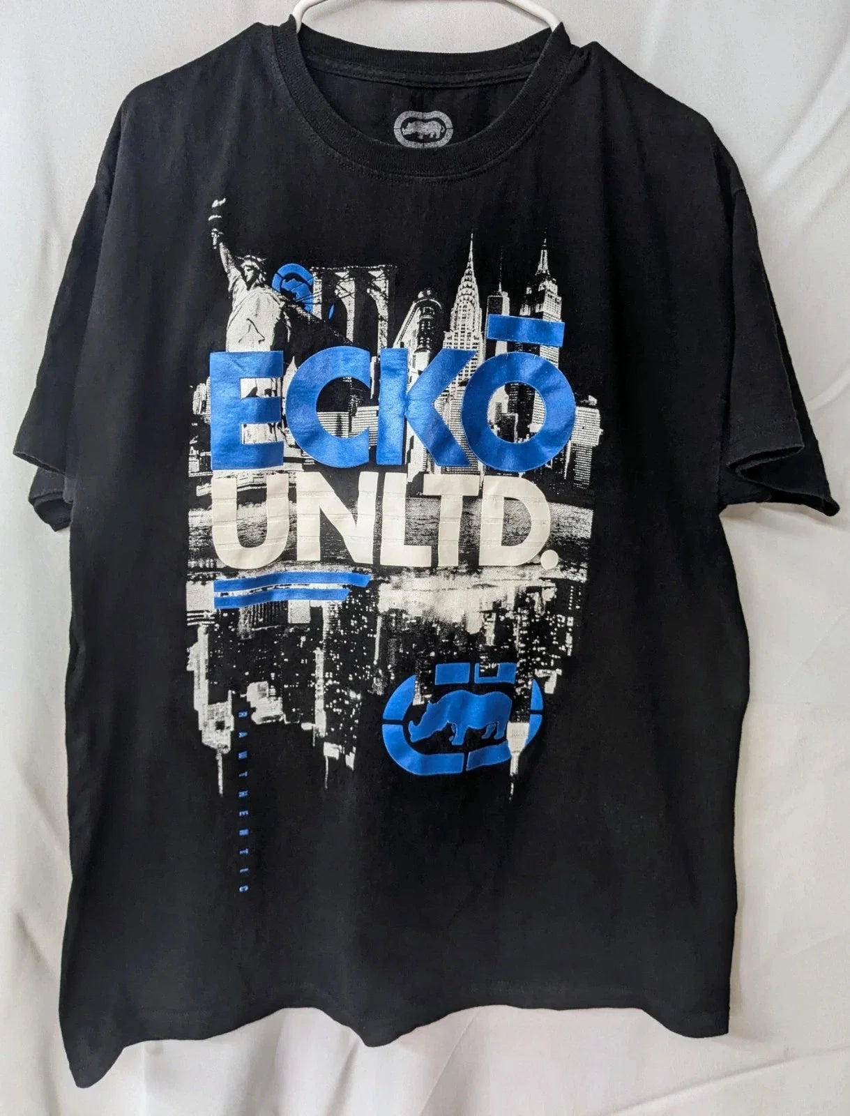 Rebel Y2K Vintage Tee Ecko Rhino Graphic Print Oversized Streetwear Shirt for Men & Women Unisex Cotton Couple Top with Attitude